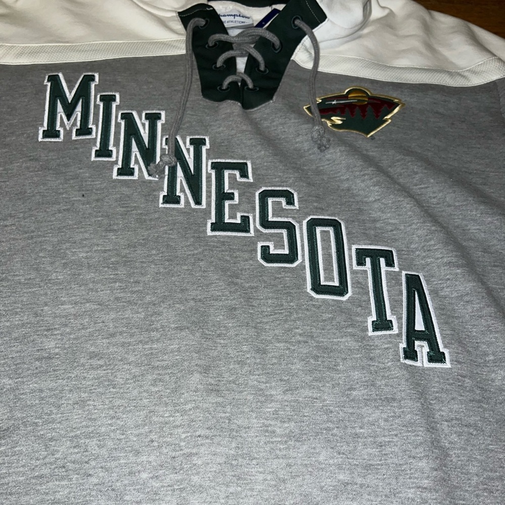 Champion Hoodie Minnesota Wild Embroidered Collegiate  Football Sweatshirt New - Picture 5 of 5